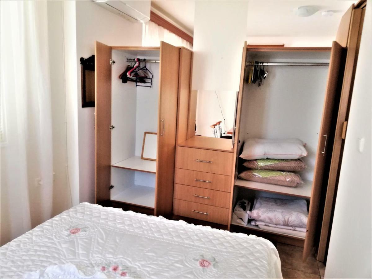 Kalamata Downtown Apartment Kültér fotó