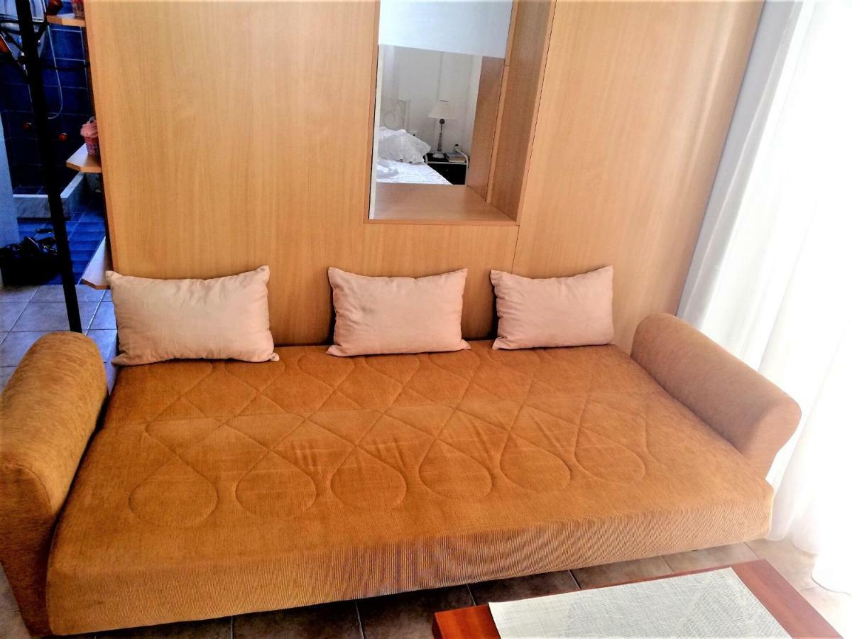 Kalamata Downtown Apartment Kültér fotó