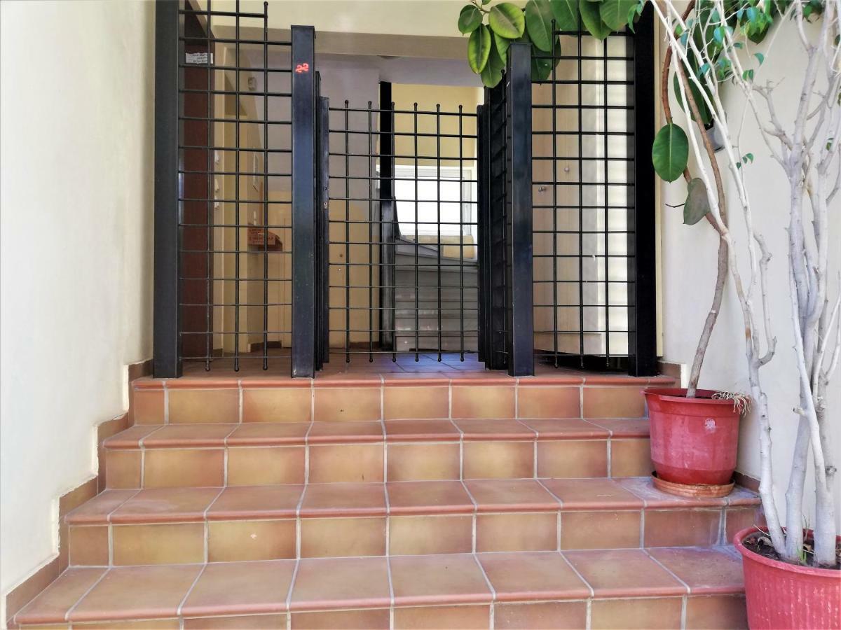 Kalamata Downtown Apartment Kültér fotó