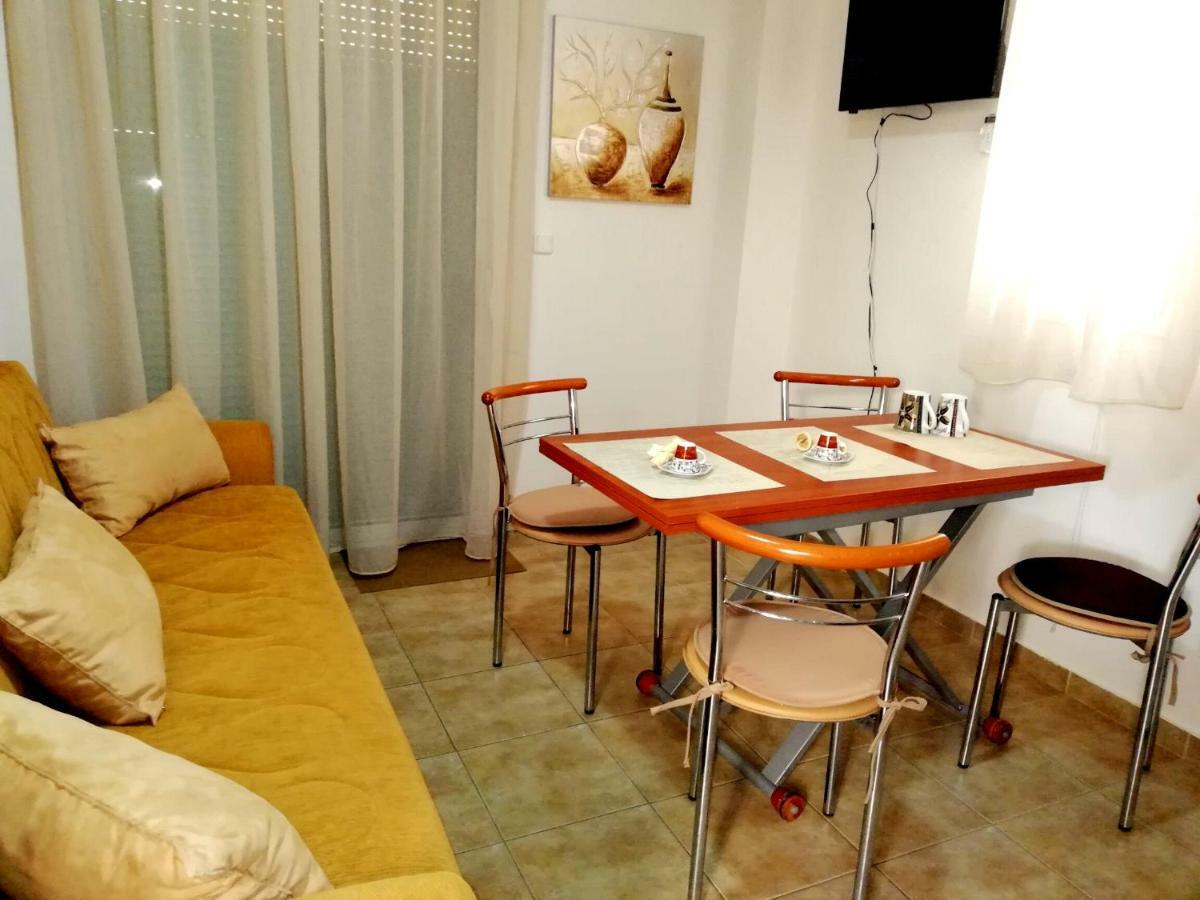 Kalamata Downtown Apartment Kültér fotó