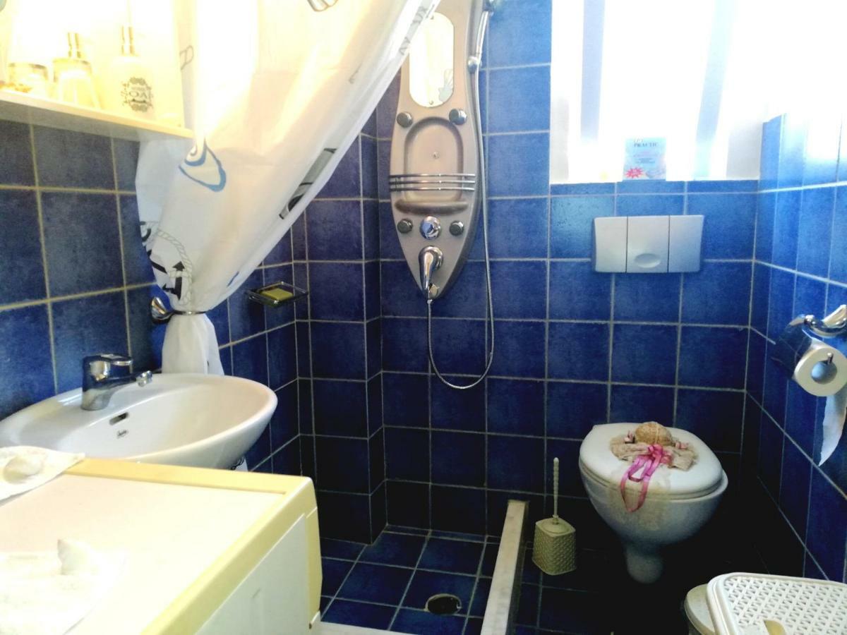 Kalamata Downtown Apartment Kültér fotó